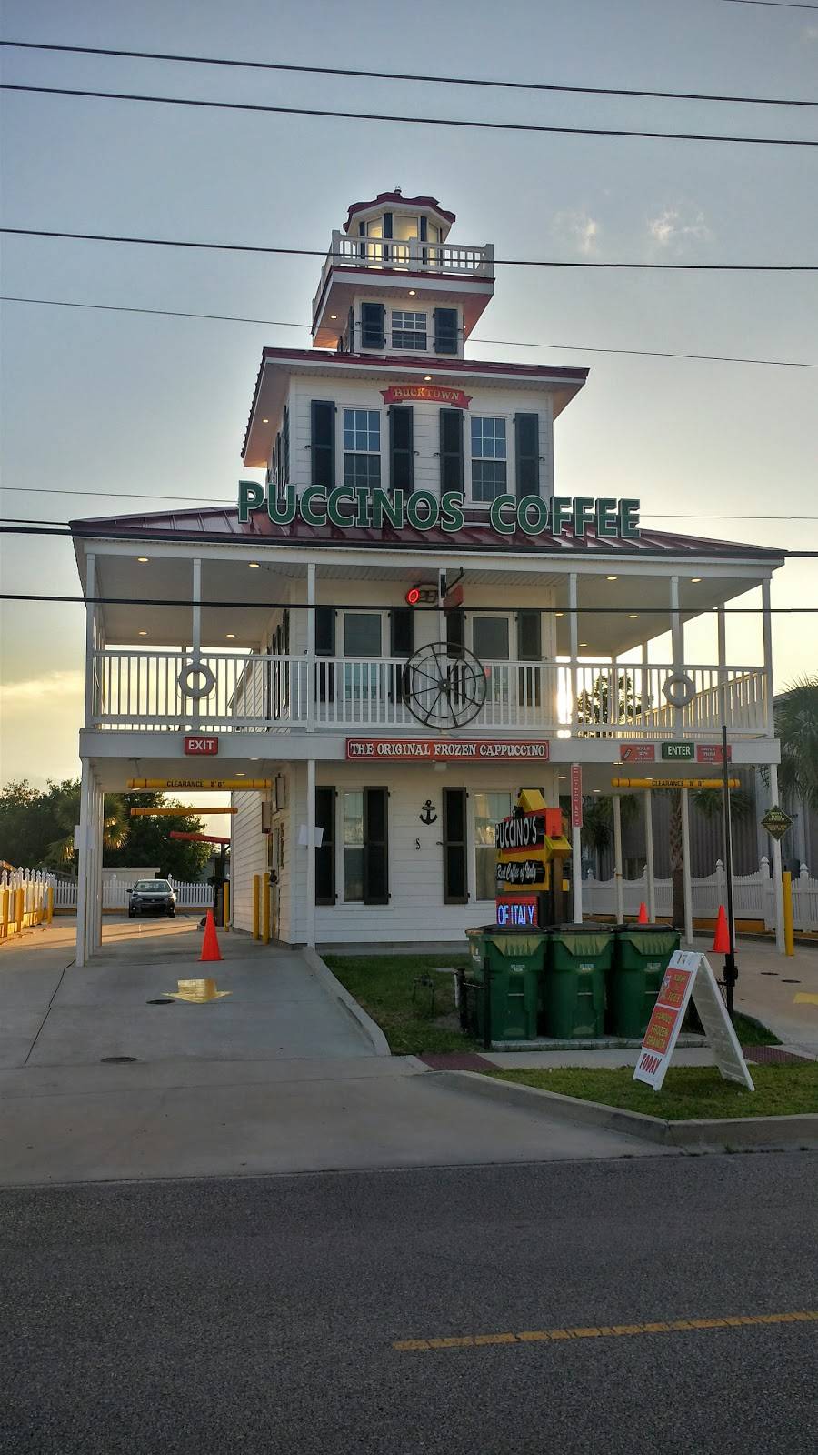 Puccinos Coffee | cafe | 1712 Lake Ave, Metairie, LA 70005, USA | 5043021555 OR +1 504-302-1555