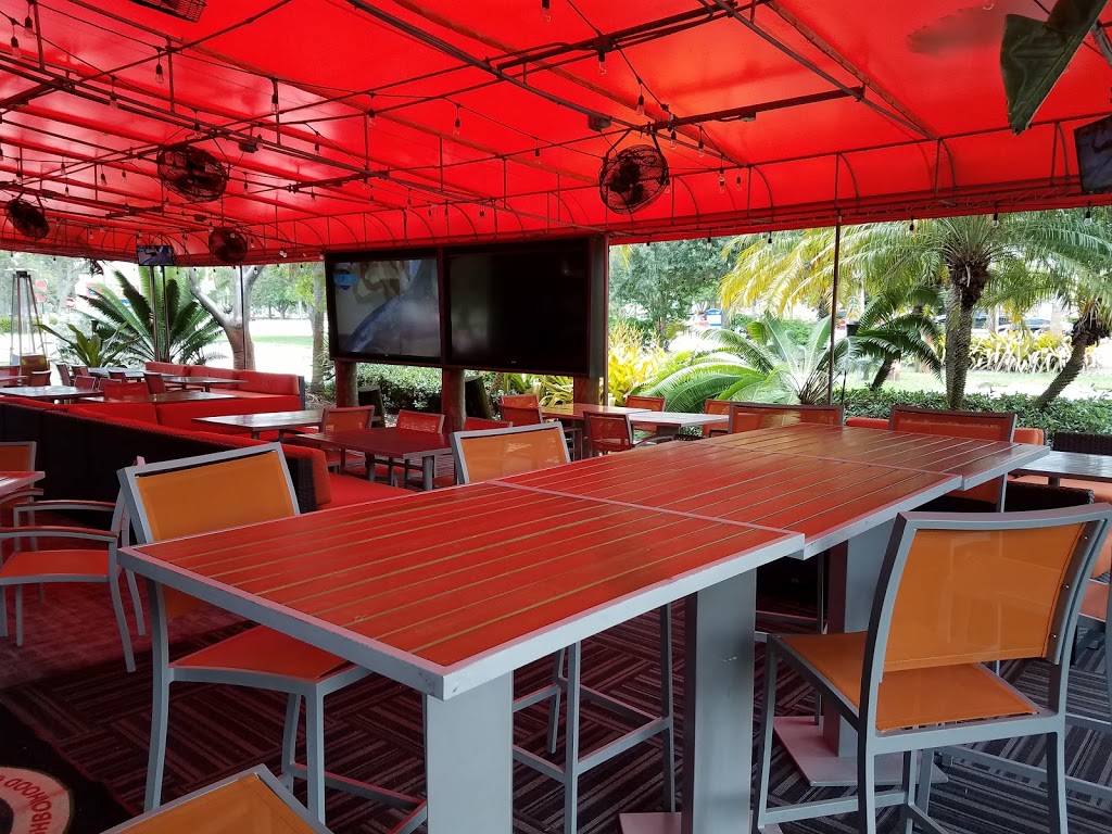 Quarterdeck Restaurants | restaurant | 3155 S University Dr, Davie, FL 33328, USA | 9544527676 OR +1 954-452-7676