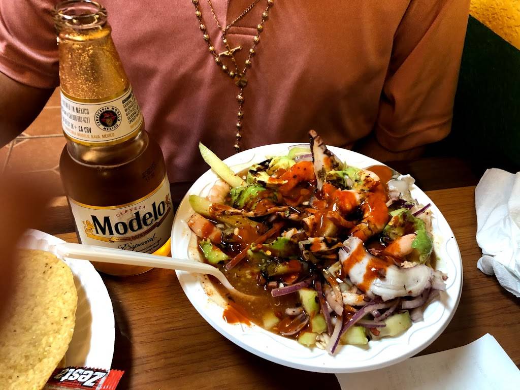 La Costa Tacos Y Mariscos | restaurant | 216 NW Broad St J, Fairburn, GA 30213, USA | 7703766788 OR +1 770-376-6788