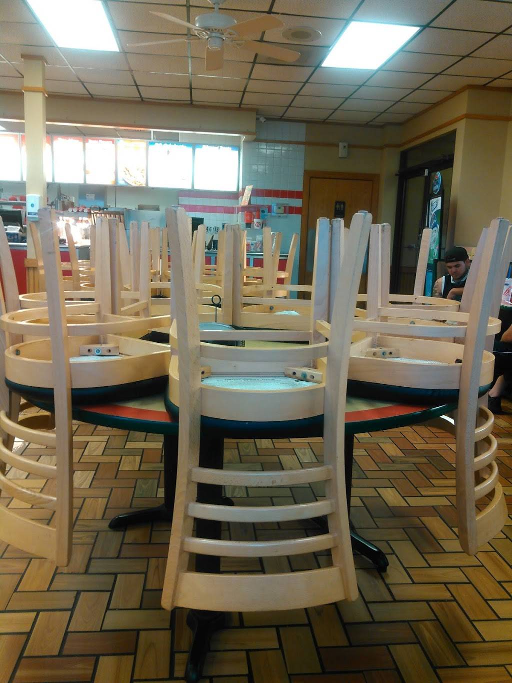 Dairy Queen Store | restaurant | 515 E Orange Ave, Orange Grove, TX 78372, USA | 3613849013 OR +1 361-384-9013