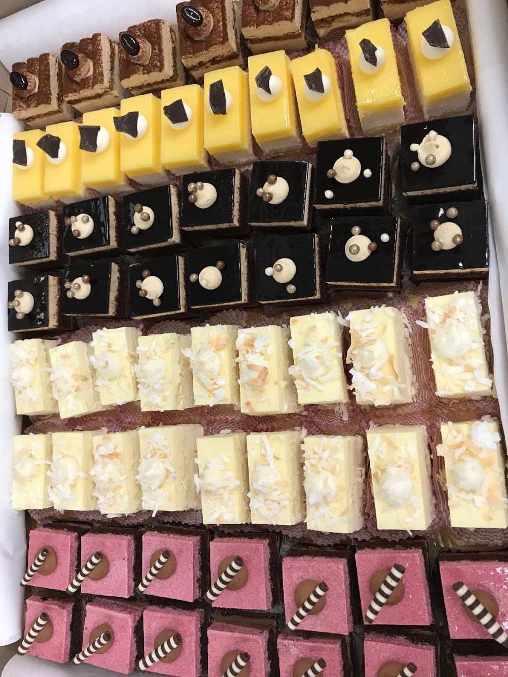 Dolce Italia Desserts, Inc. | restaurant | 215 S Pacific St #107, San Marcos, CA 92078, USA | 7607447844 OR +1 760-744-7844