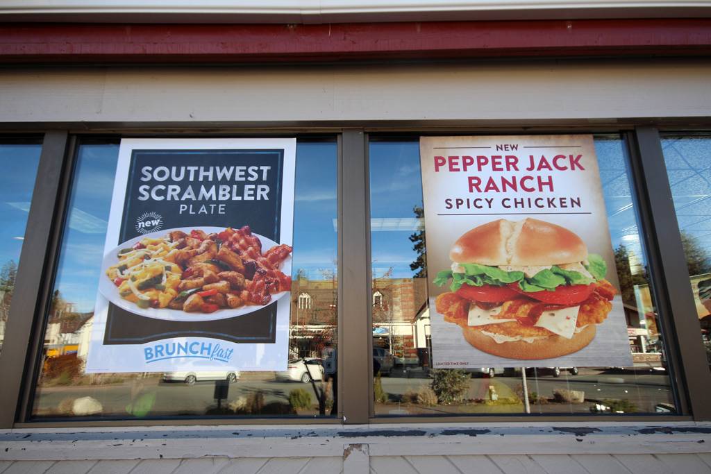 Jack in the Box | restaurant | 40771 Village Dr, Big Bear Lake, CA 92315, USA | 9098666436 OR +1 909-866-6436