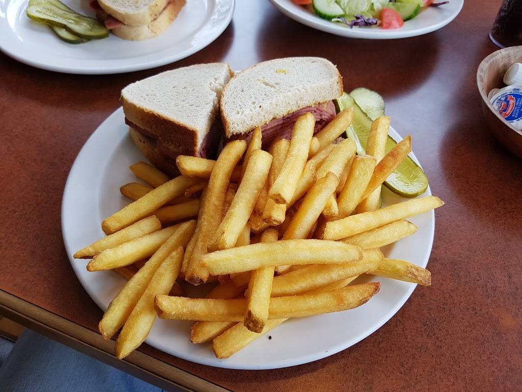 Michaels Eatery | restaurant | 44 Commercial Ave, Ajax, ON L1S 2H3, Canada | 9056199296 OR +1 905-619-9296