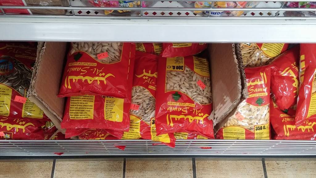 Sadaqat Halal Food Market | bakery | 427 Belmont Ave W, Kitchener, ON N2M 1N2, Canada | 5195847100 OR +1 519-584-7100