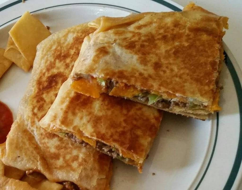 Lauzon Landing Sports Bar & Eatery | restaurant | 1545 Lauzon Rd, Windsor, ON N8S 3N4, Canada | 5199743387 OR +1 519-974-3387