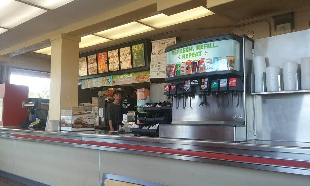 Del Taco | meal takeaway | 591 N Ventu Park Rd, Newbury Park, CA 91320, USA | 8054994439 OR +1 805-499-4439