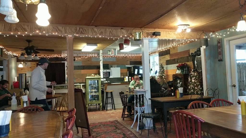 Fletchers Cafe and Catering | restaurant | 17 Yemassee Hwy, Yemassee, SC 29945, USA | 8435898300 OR +1 843-589-8300