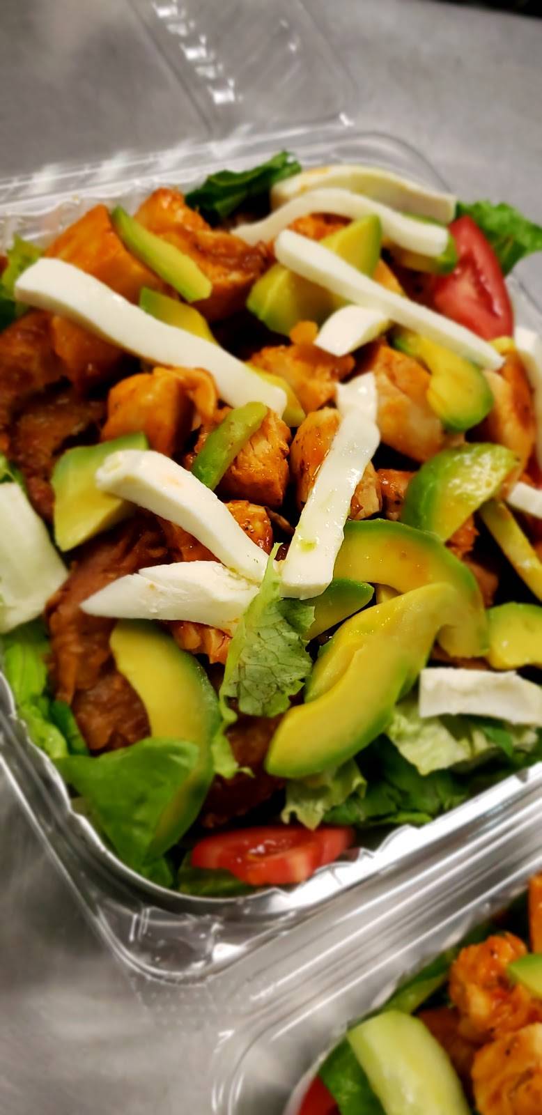 Droogies | restaurant | 3500 Whitney Ave, Hamden, CT 06518, USA | 2032393000 OR +1 203-239-3000