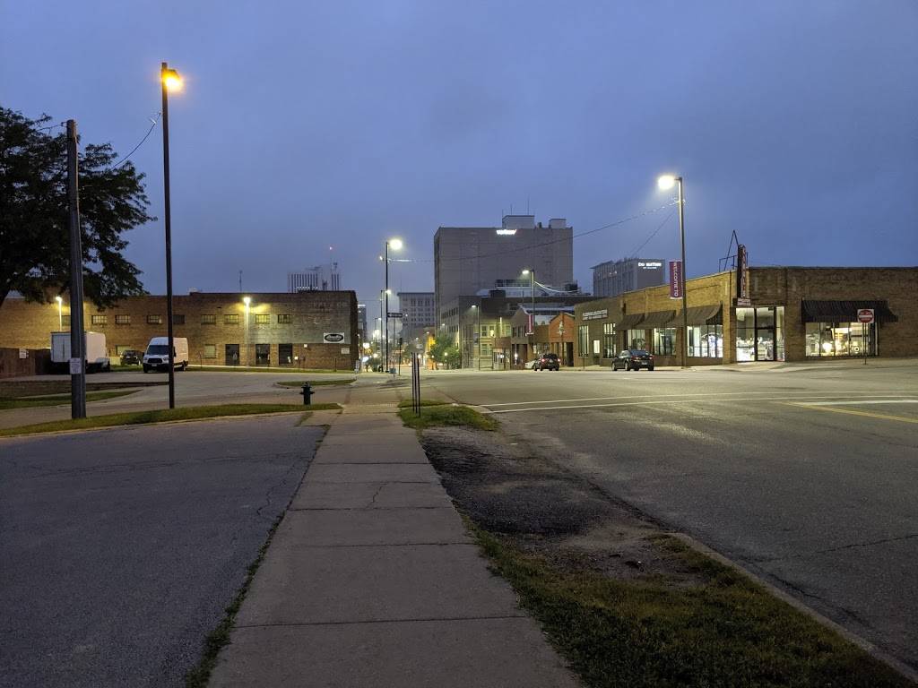 Midtown Station | restaurant | 715 2nd Ave SE, Cedar Rapids, IA 52401, USA | 3192001094 OR +1 319-200-1094