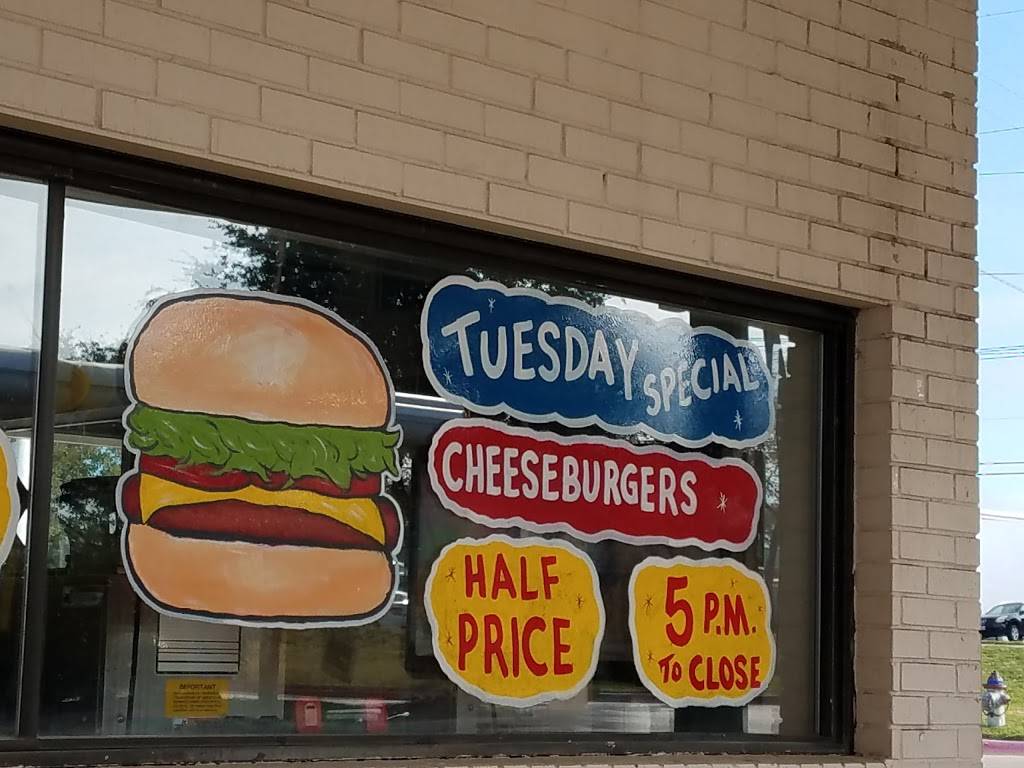 Sonic Drive-In | restaurant | 1445 N Belt Line Rd, Irving, TX 75061, USA | 9727902551 OR +1 972-790-2551