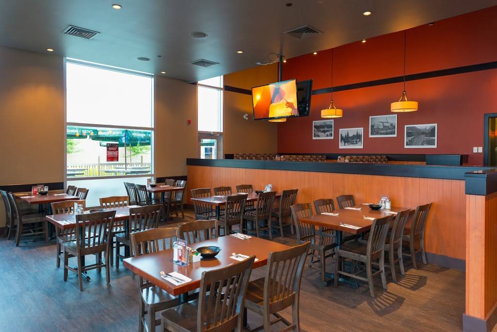 Jonny Canucks Bar & Grill | restaurant | 4768 Bank St, Gloucester, ON K1T 0K8, Canada | 6134255522 OR +1 613-425-5522