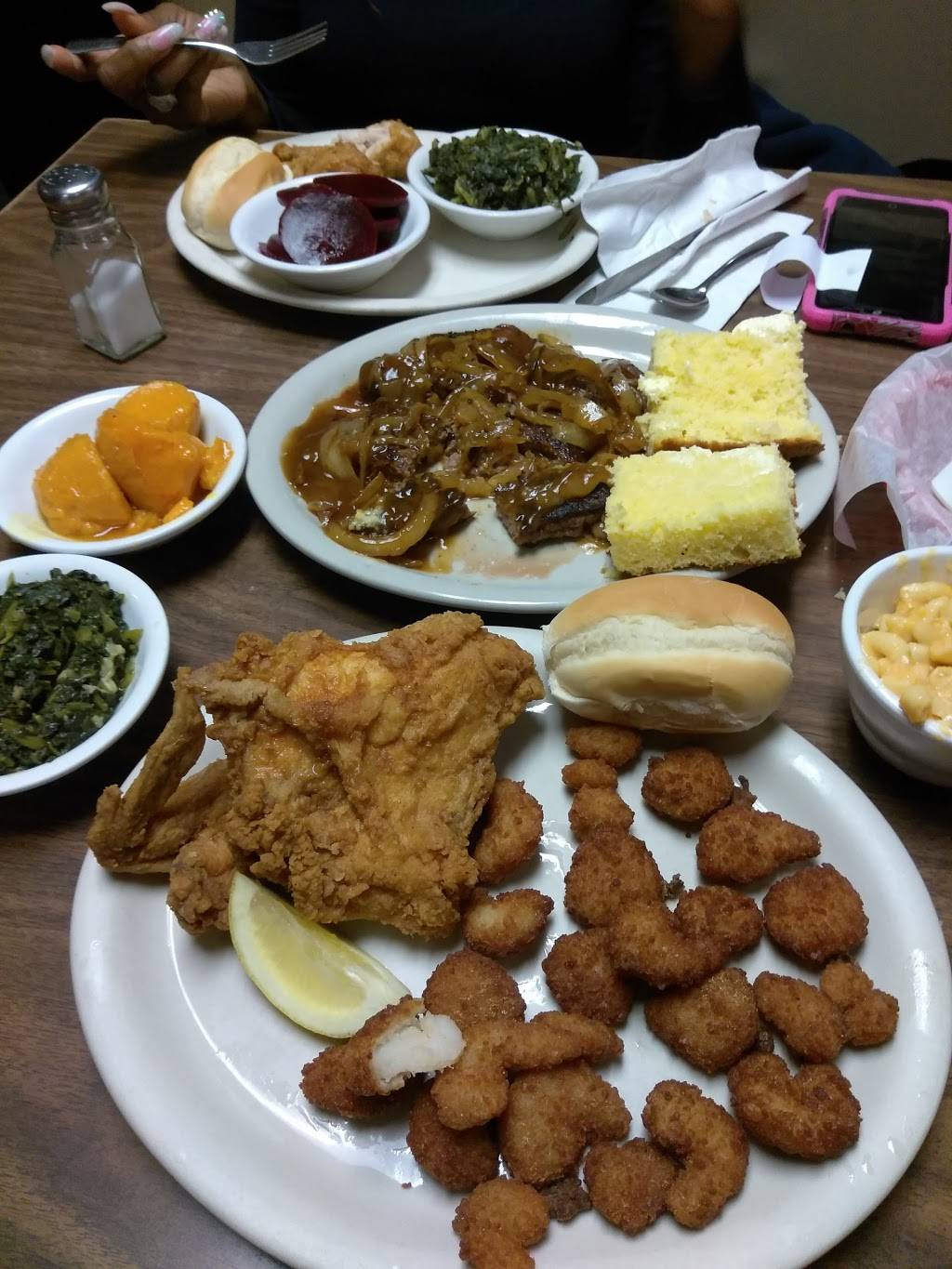 Daytons Restaurant | restaurant | 909 Snow Hill Rd, Salisbury, MD 21804, USA | 4105482272 OR +1 410-548-2272