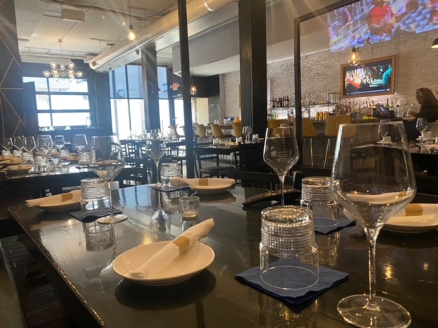 FBs Kitchen & Lounge | restaurant | 126 W 6th St, Cincinnati, OH 45202, USA | 5137212253 OR +1 513-721-2253