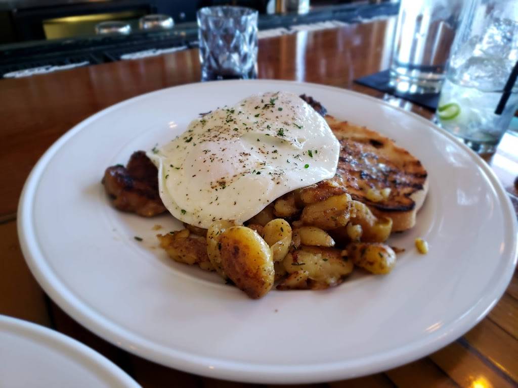 The District Kitchen & Cocktails | restaurant | 1001 N 4th St, Wilmington, NC 28401, USA | 9107696565 OR +1 910-769-6565