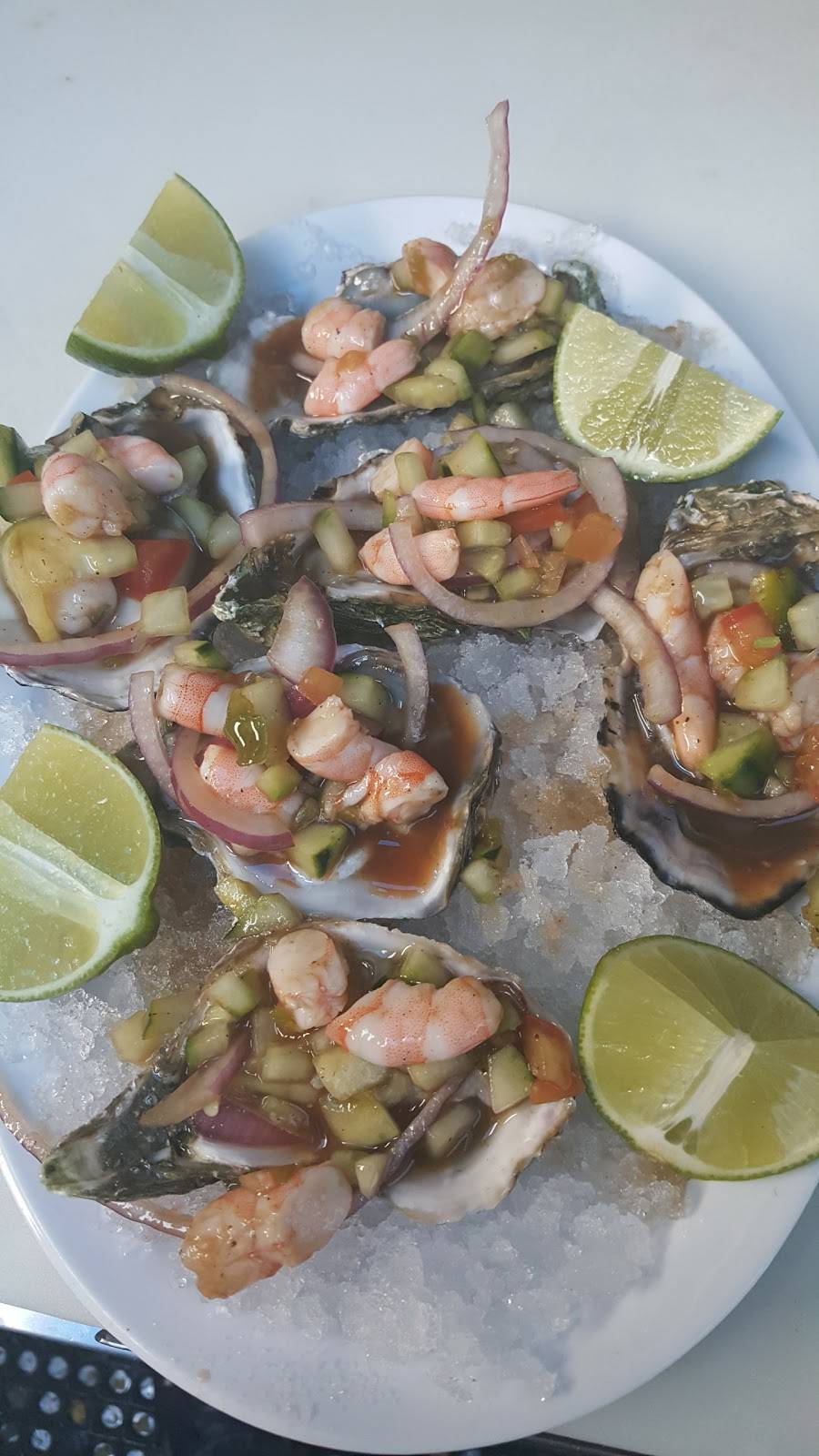 Mariscos El Pescador | restaurant | 112 E Bishop St, Santa Ana, CA 92701, USA | 7148053389 OR +1 714-805-3389