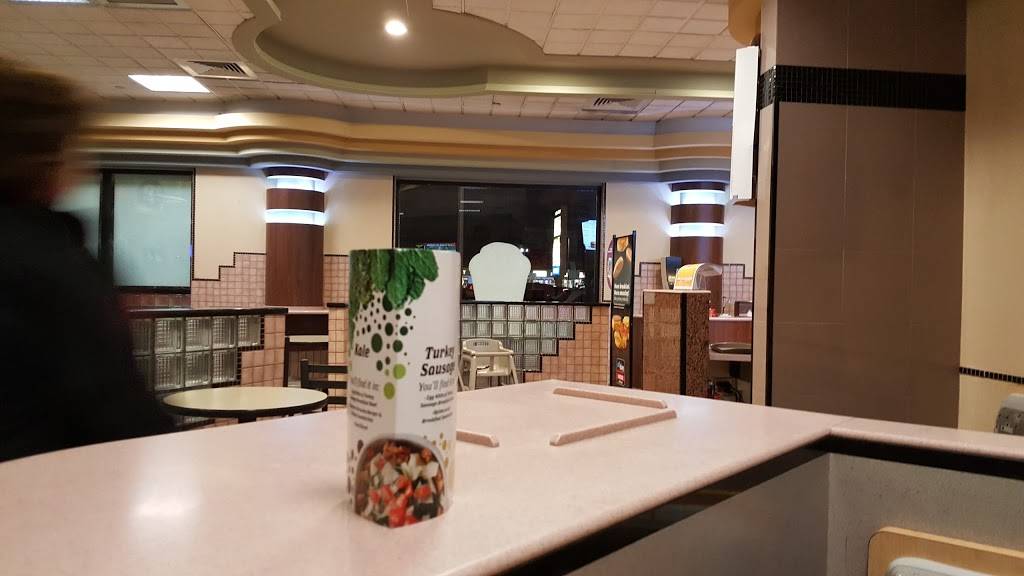 McDonalds | cafe | 10900 Katella Ave, Anaheim, CA 92804, USA | 7149564275 OR +1 714-956-4275