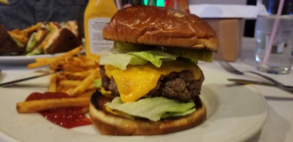 Sabans Place | restaurant | 9507 Joliet Rd, Hodgkins, IL 60525, USA | 7083545588 OR +1 708-354-5588