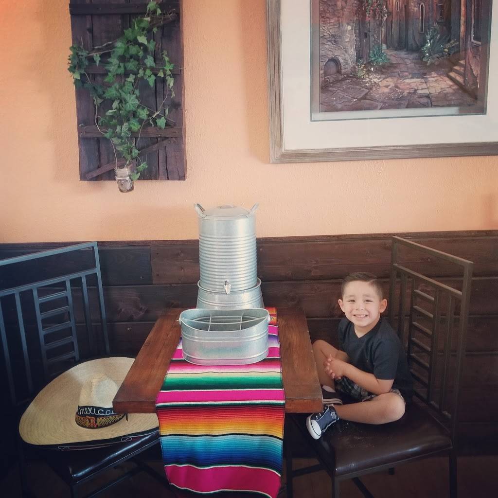 Hacienda Xalisco Restaurant | restaurant | 3600 Saviers Rd, Oxnard, CA 93033, USA | 8054866060 OR +1 805-486-6060