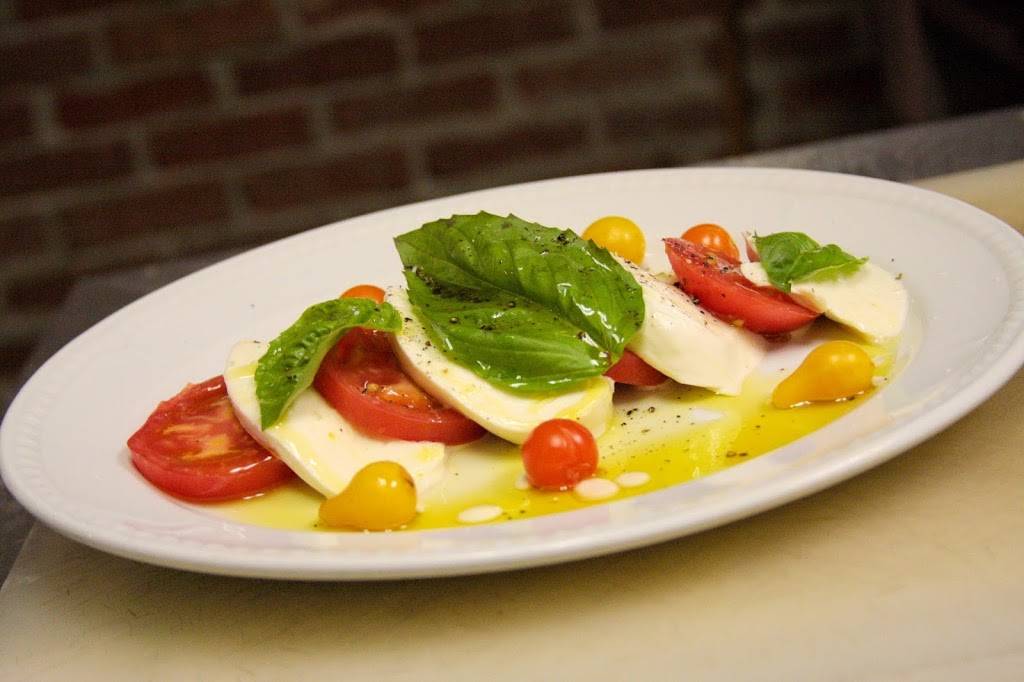 Cafe Italia | restaurant | 6705 N Mesa St, El Paso, TX 79912, USA | 9158320587 OR +1 915-832-0587