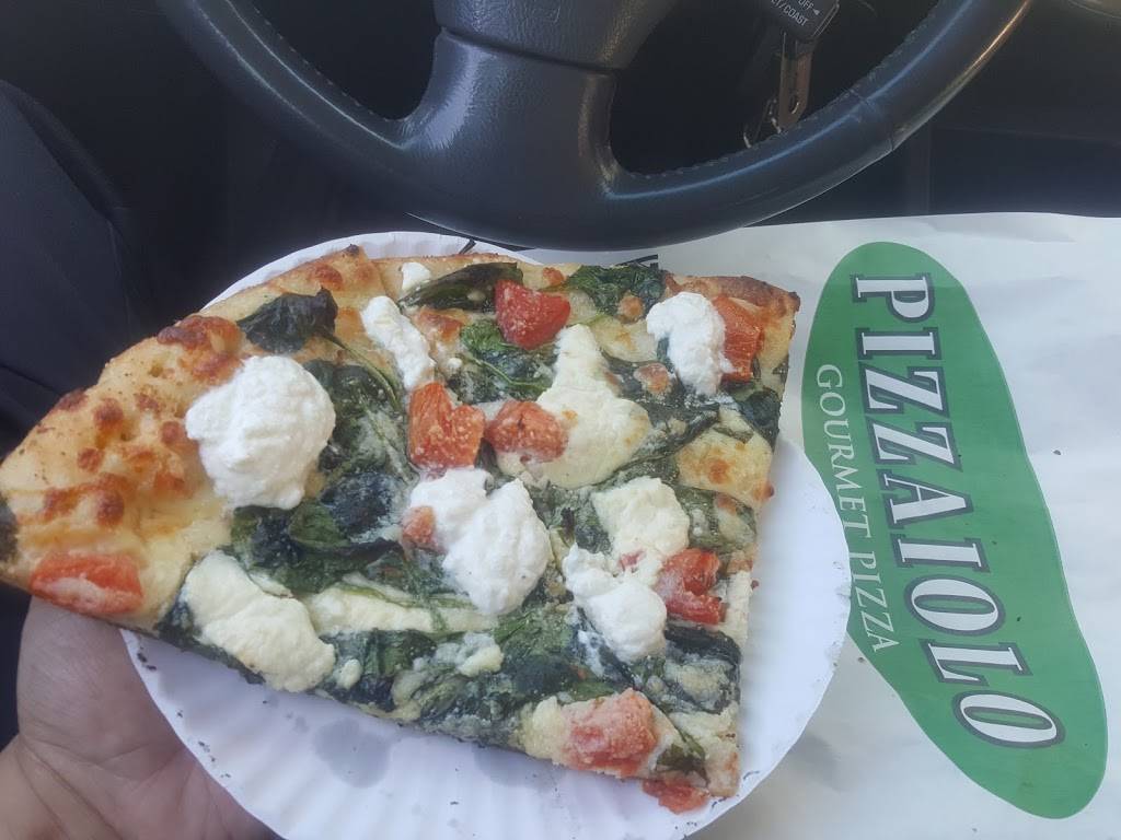 Pizzaiolo Gourmet Pizza | restaurant | 953 Eglinton Ave W, York, ON M6C 2C4, Canada | 4167899888 OR +1 416-789-9888