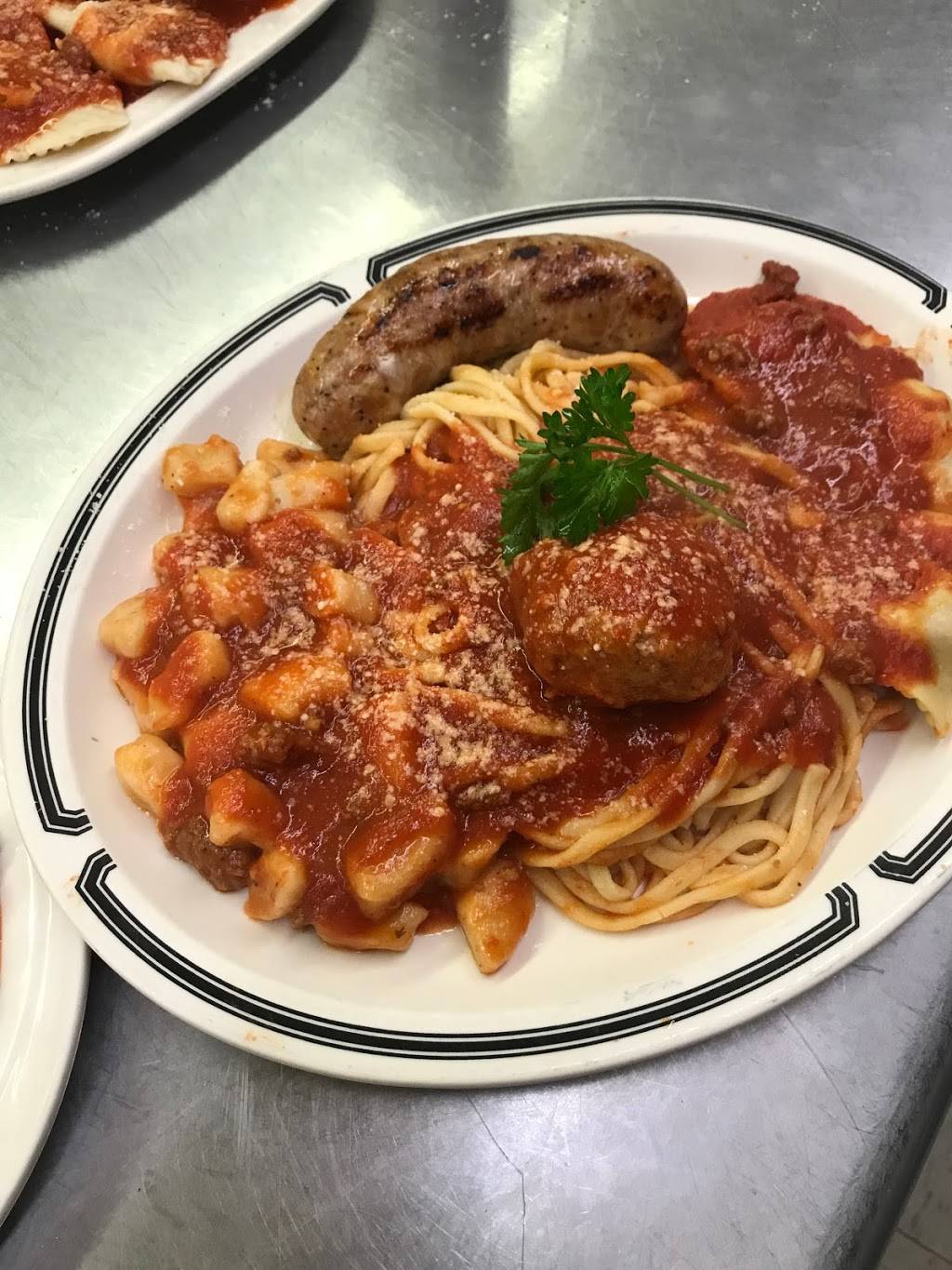 Alices Supper Club | restaurant | 402 W Adams St, Iron River, MI 49935, USA | 9062654764 OR +1 906-265-4764