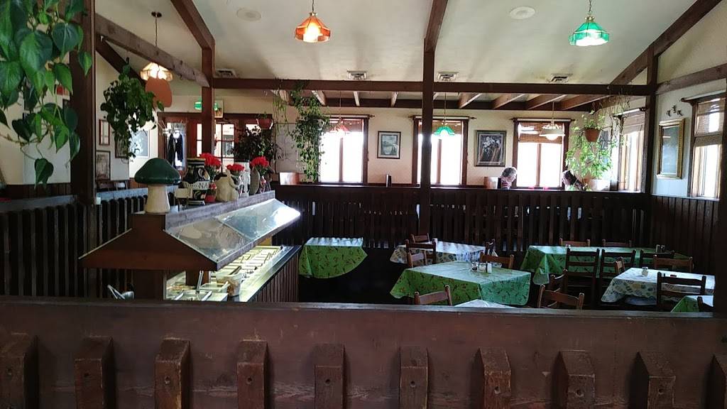 Pizza Pantry | restaurant | 5700 State Rd 46, Bloomington, IN 47404, USA | 8128762279 OR +1 812-876-2279