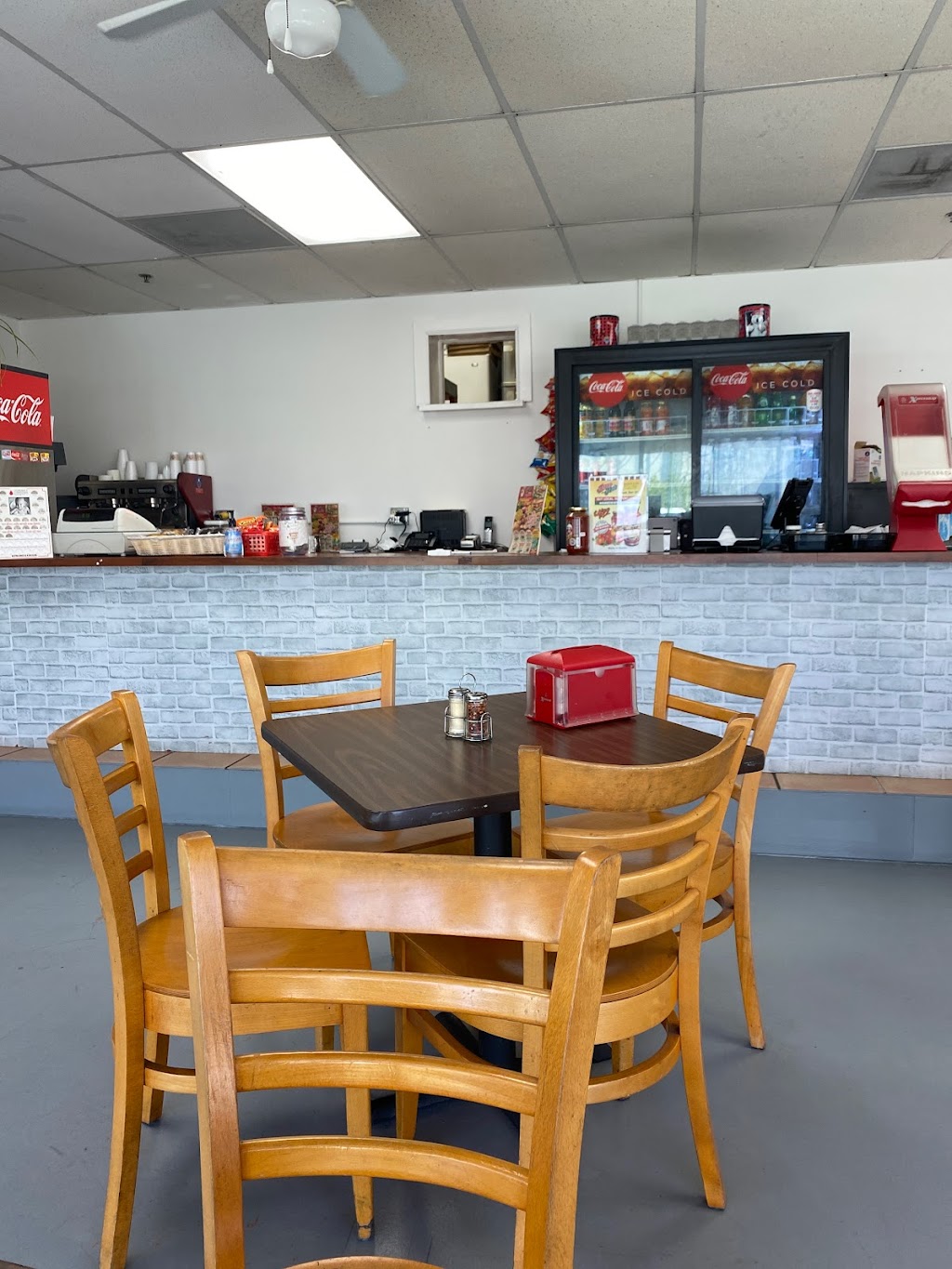 Jerry and Joe’s Pizza | restaurant | 1755 NW 79th Ave, Doral, FL 33126, USA | 3054369669 OR +1 305-436-9669