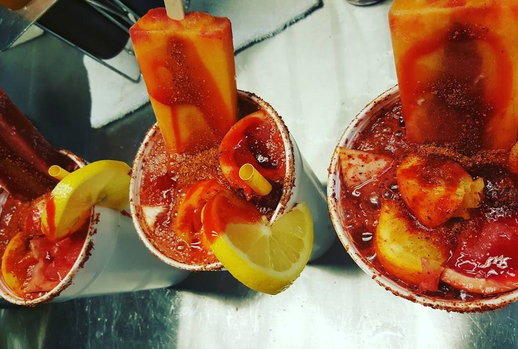 Clamatos La Cruda | restaurant | 2822 N 32nd St, Phoenix, AZ 85008, USA | 6025457741 OR +1 602-545-7741