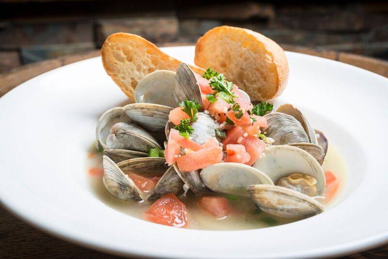 Buckeye Tavern | restaurant | 3741 Brookside Rd, Macungie, PA 18062, USA | 6109664411 OR +1 610-966-4411