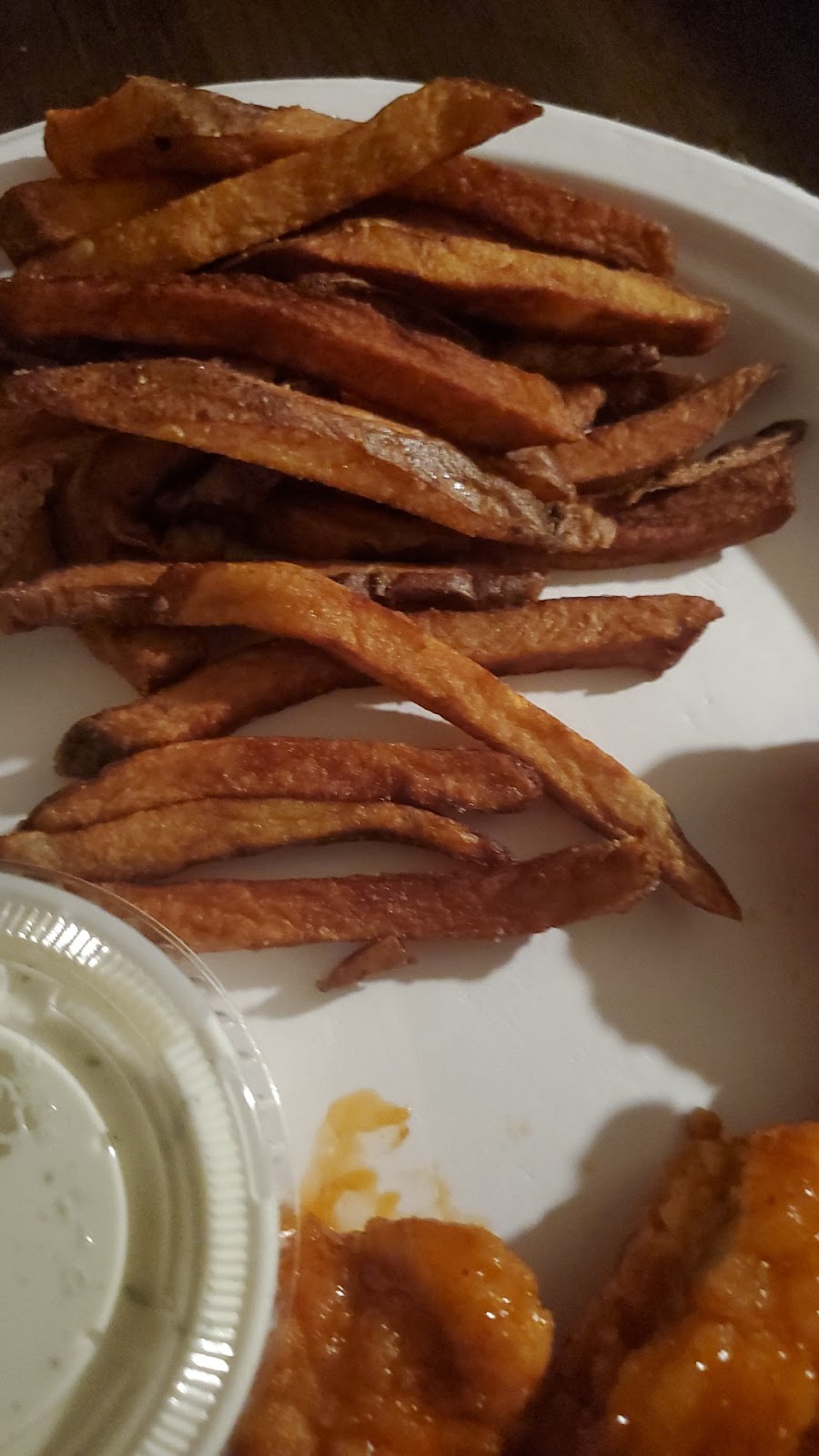 Wingstop | restaurant | 2015 Chess Dr, San Mateo, CA 94404, USA | 6503152437 OR +1 650-315-2437