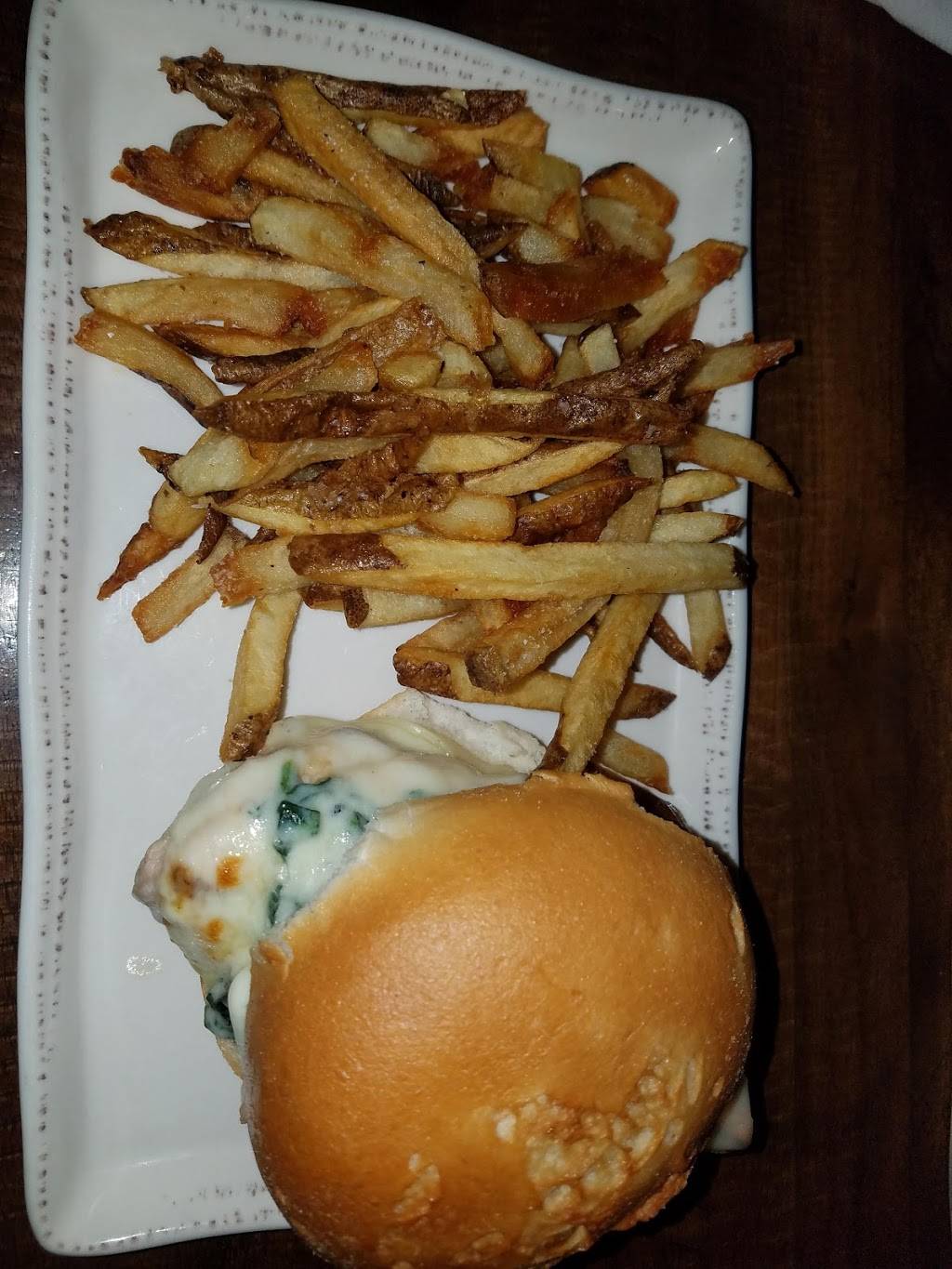 Colter Bay | restaurant | 561 Delaware Ave, Buffalo, NY 14202, USA | 7164365197 OR +1 716-436-5197