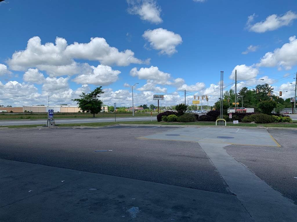 BP | restaurant | 400 Pamplico Hwy, Florence, SC 29505, USA | 8436621667 OR +1 843-662-1667