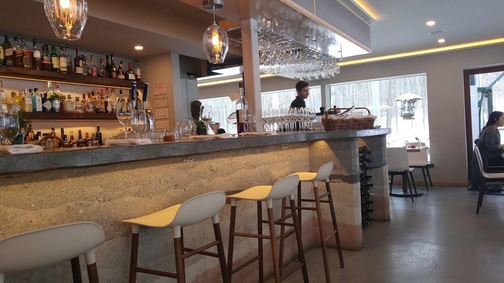 Restaurant Les Fougeres | restaurant | 783 Route 105, Chelsea, QC J9B 1P1, Canada | 8198278942 OR +1 819-827-8942