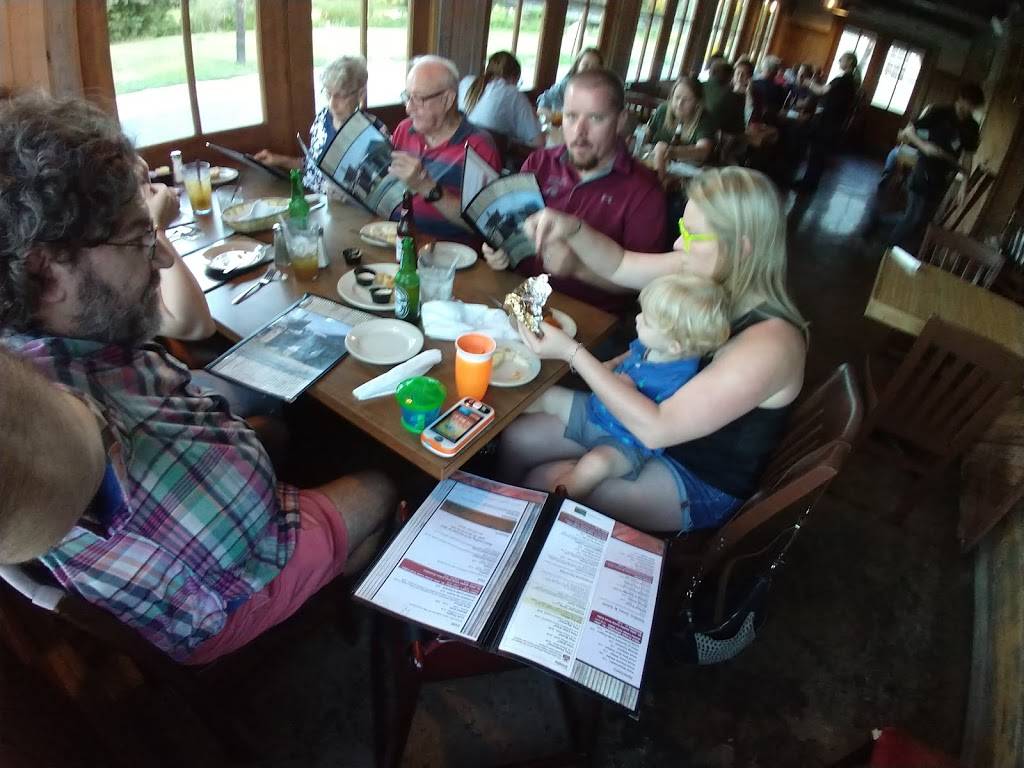 St. John Restaurant | restaurant | 201-299 E Hamilton St, St Martinville, LA 70582, USA | 3373949994 OR +1 337-394-9994