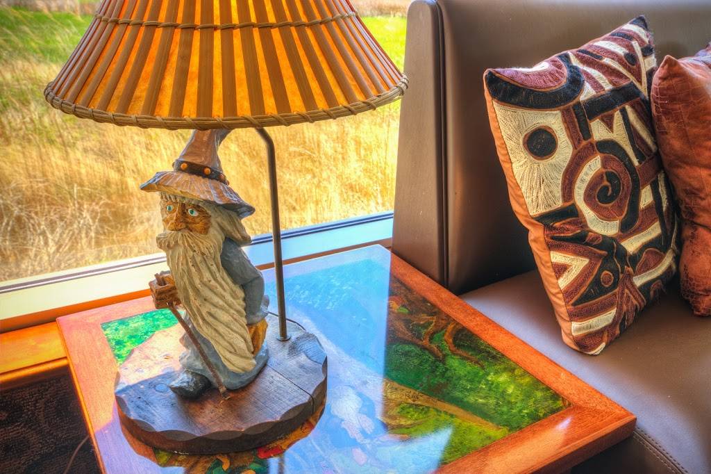 Hobbit Restaurant (Ocean City, MD) | restaurant | 121 81st St #101, Ocean City, MD 21842, USA | 4105248100 OR +1 410-524-8100