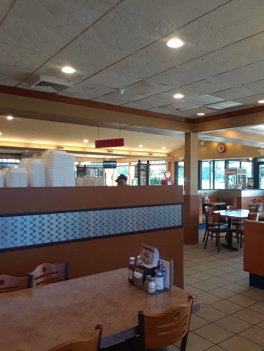 Leos Coney Island | restaurant | 28595 Northwestern Hwy, Southfield, MI 48034, USA | 2483553844 OR +1 248-355-3844