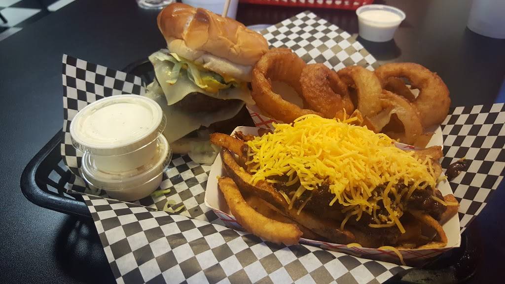 Cowaburger | restaurant | 1468 N High St, Hillsboro, OH 45133, USA | 9373933833 OR +1 937-393-3833