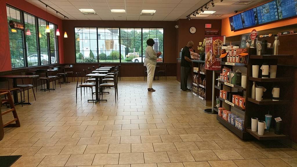 Dunkin | bakery | 364 Silver Ln, East Hartford, CT 06118, USA | 8608959303 OR +1 860-895-9303