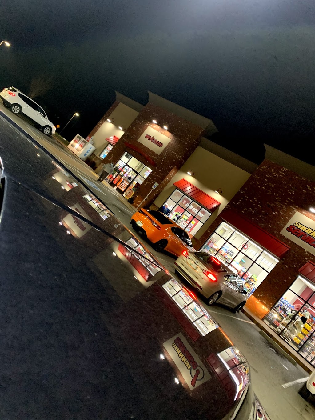 Shell | restaurant | 601 Hornbuckle Rd, Clarksville, TN 37043, USA | 9313589447 OR +1 931-358-9447