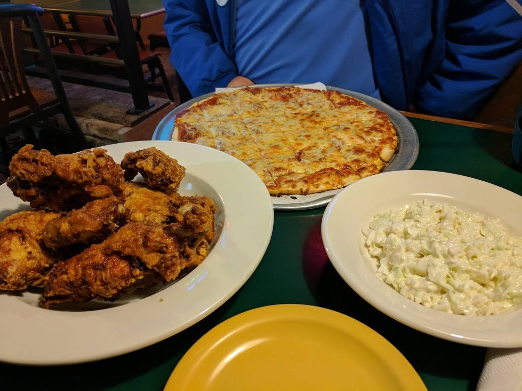 Yellow Mushroom Pizza | restaurant | 1208 S State St, Waseca, MN 56093, USA | 5078355000 OR +1 507-835-5000