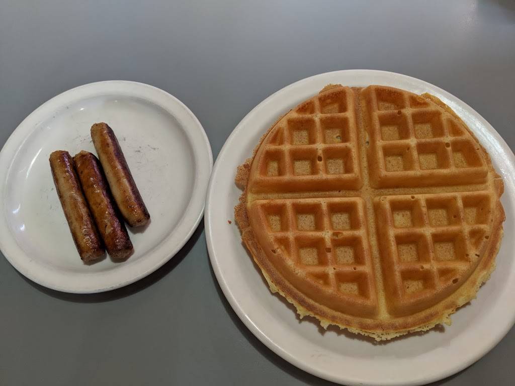 Fullerton Restaurant | restaurant | 2400 W Fullerton Ave, Chicago, IL 60647, USA | 7733845500 OR +1 773-384-5500