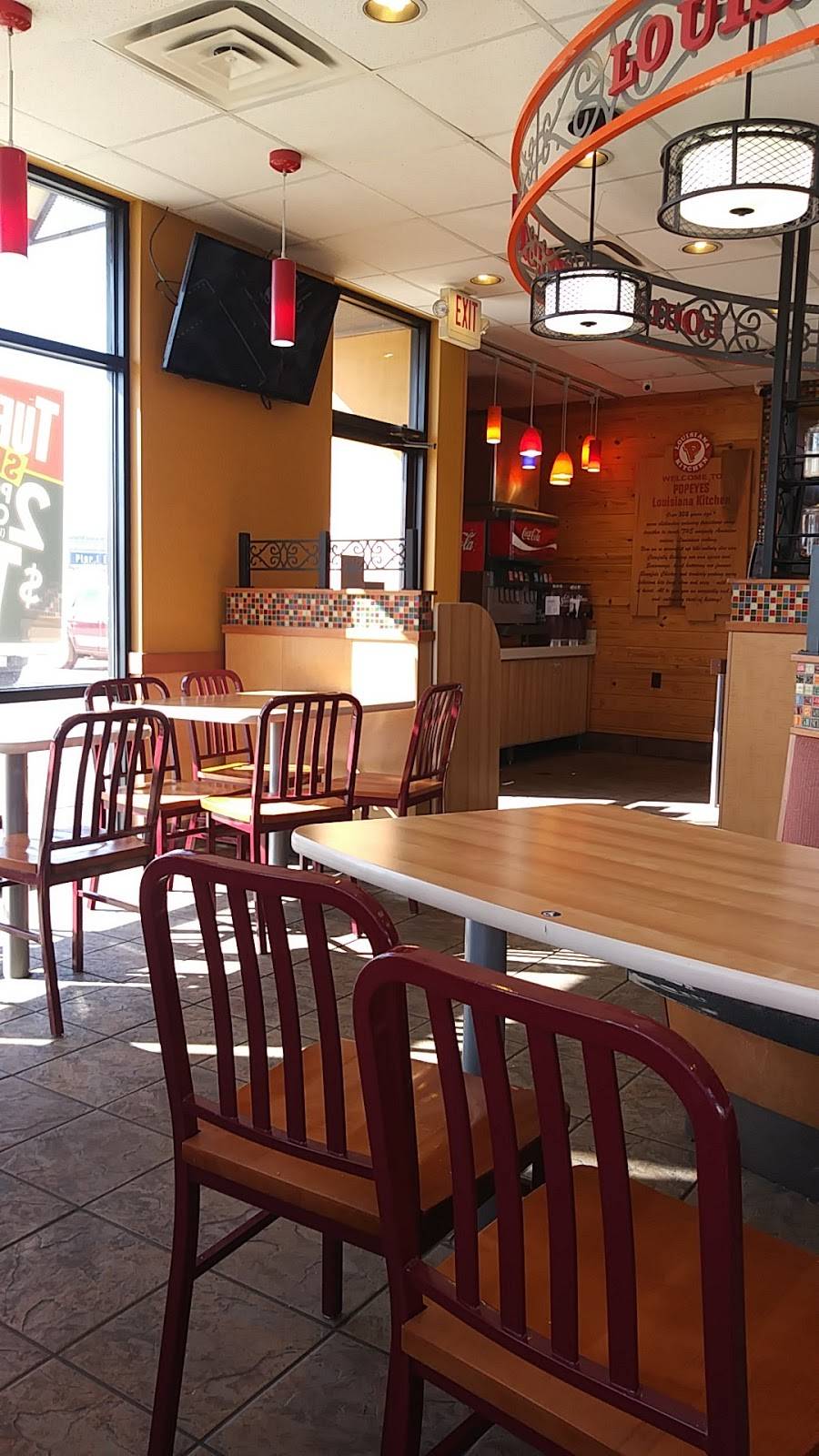 Popeyes Louisiana Kitchen | restaurant | 1716 S Loop 288, Denton, TX 76205, USA | 9405663224 OR +1 940-566-3224