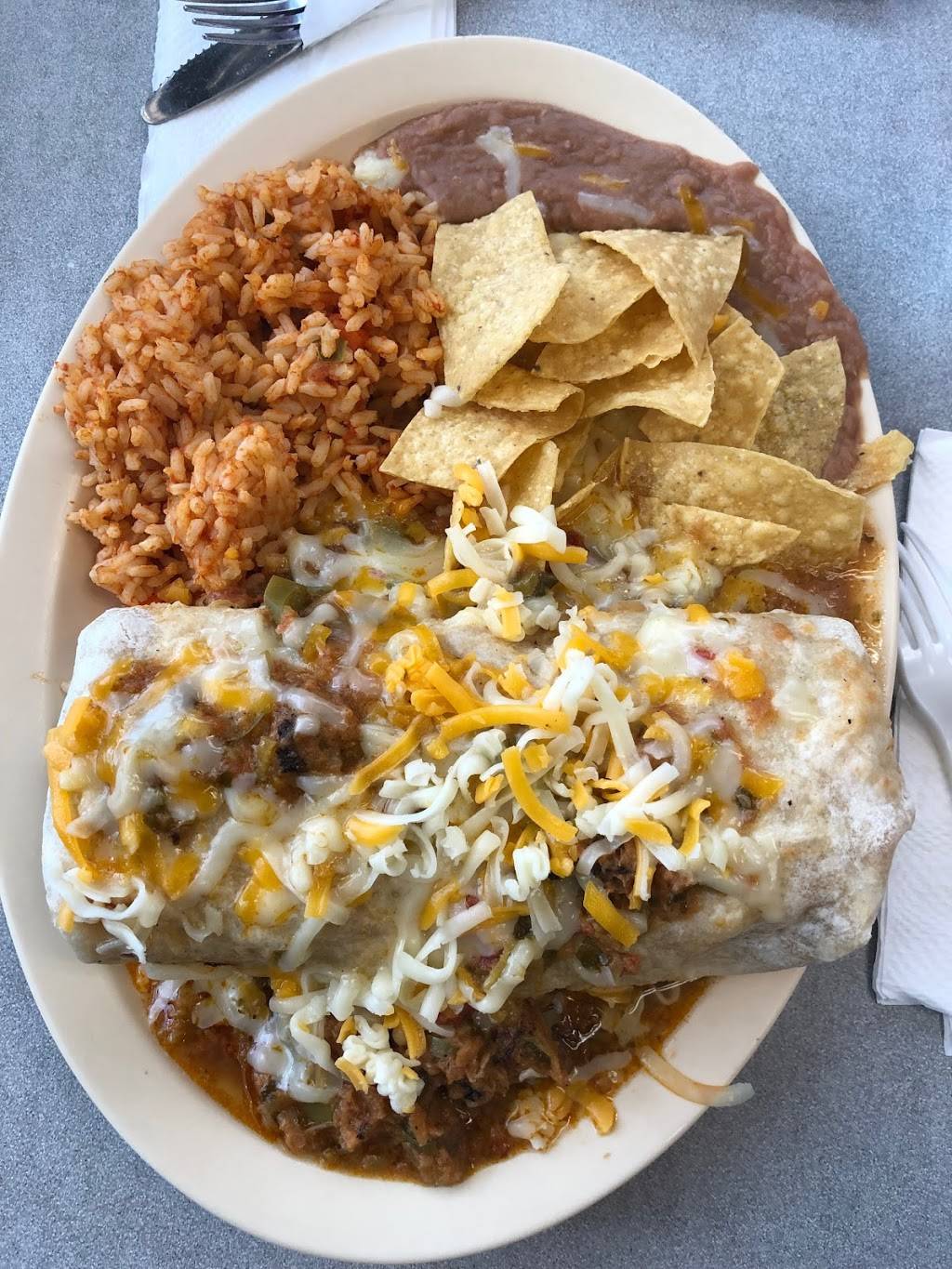 Angelos Burgers | restaurant | 621 N Coast Hwy, Oceanside, CA 92054, USA | 7607575161 OR +1 760-757-5161