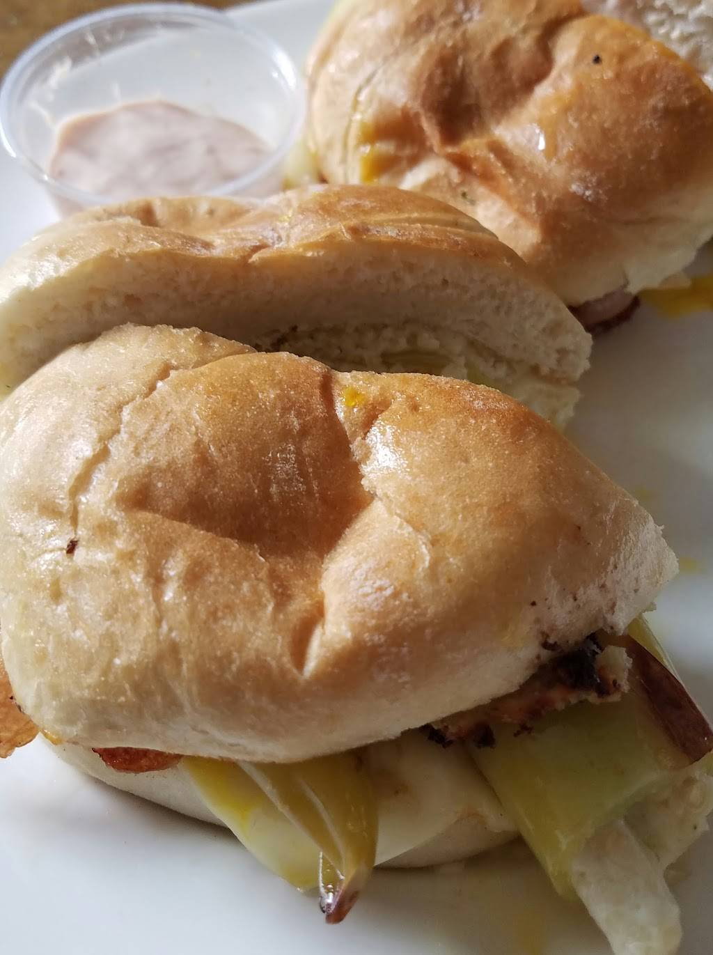 Hot Mamas Canteen | restaurant | 12 Military Rd, Buffalo, NY 14207, USA | 7167838222 OR +1 716-783-8222