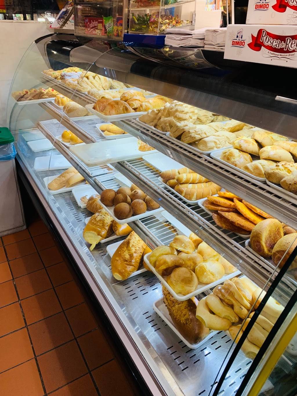 Latin Bakery | bakery | 4141 Main St, Flushing, NY 11355, USA | 7189618900 OR +1 718-961-8900