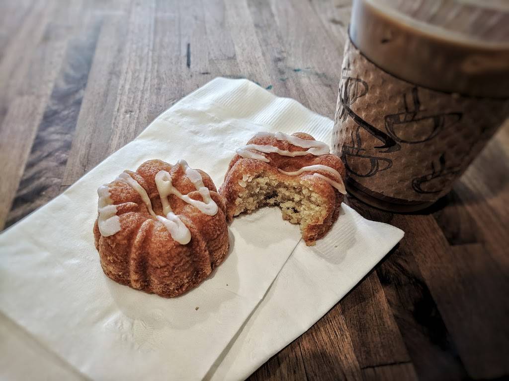 Daphnes Desserts | bakery | 13646 Burbank Blvd, Sherman Oaks, CA 91401, USA | 8189064991 OR +1 818-906-4991