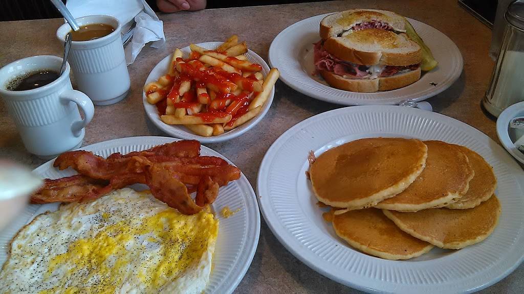 Markos Cozy Cafe | restaurant | 24818 Southfield Rd, Southfield, MI 48075, USA | 2485574324 OR +1 248-557-4324