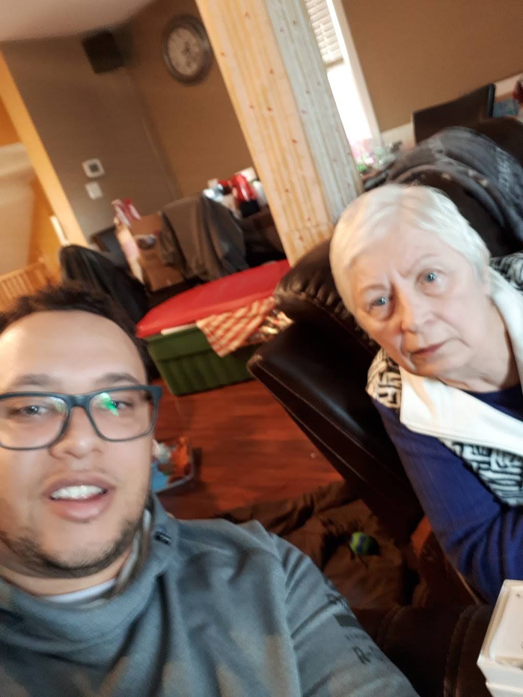 Compass Group Chartwells | restaurant | 400 Taunton Rd E, Whitby, ON L1R 2K6, Canada | 9056667784 OR +1 905-666-7784