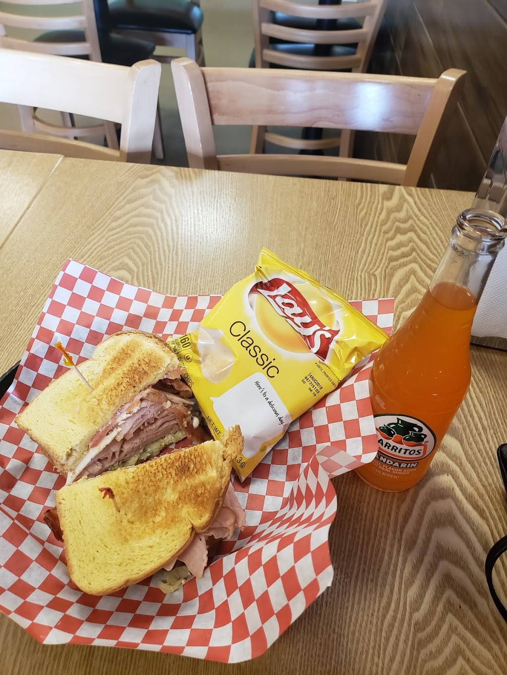 Aldos Hot Wings | restaurant | 6544 W Thomas Re, Ste 85033, 47 N 67th Ave, Phoenix, AZ 85043, USA | 6232477400 OR +1 623-247-7400