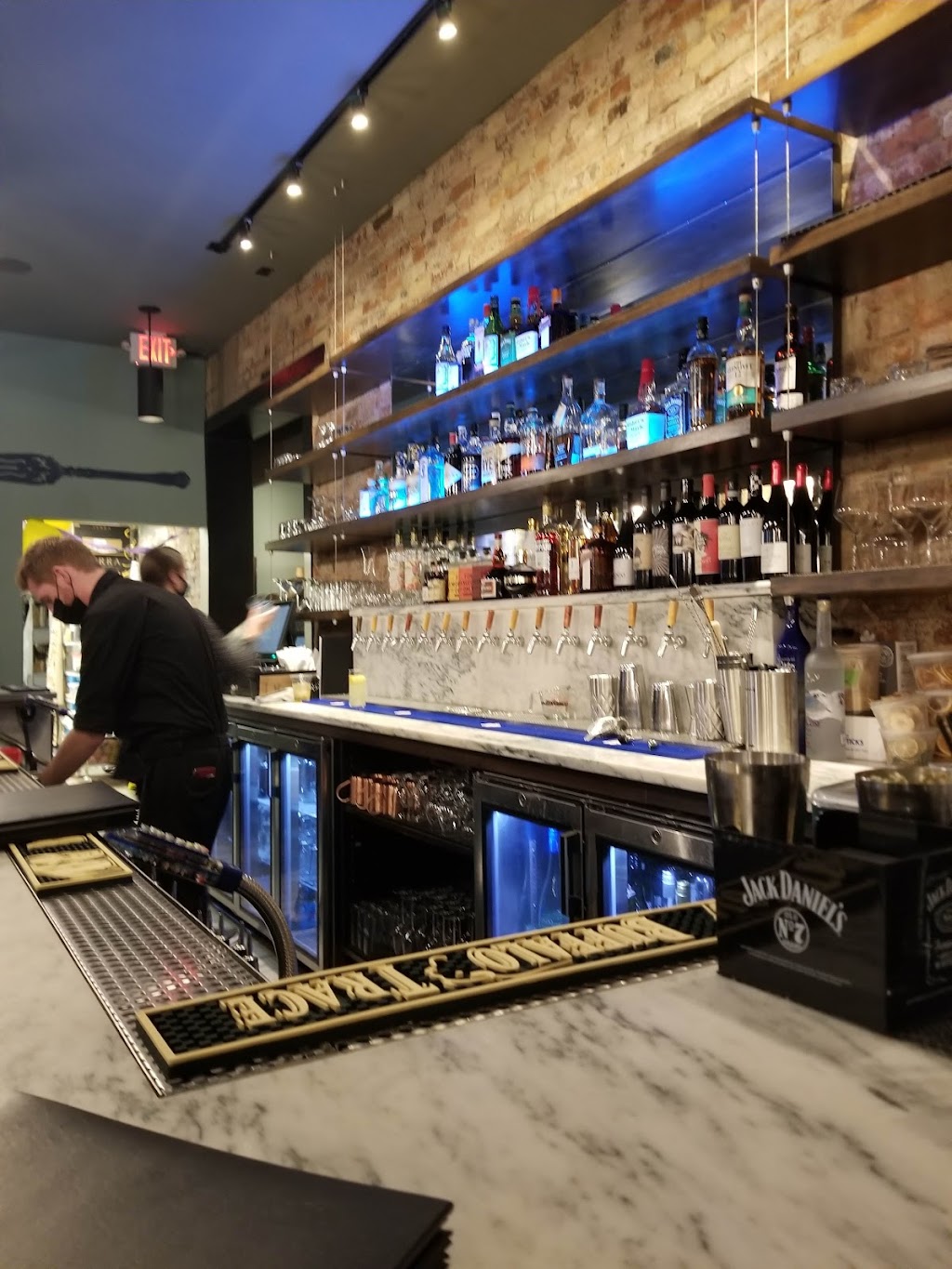 Wine Market & Table | restaurant | 1110 Shelby St, Indianapolis, IN 46203, USA | 3174931010 OR +1 317-493-1010